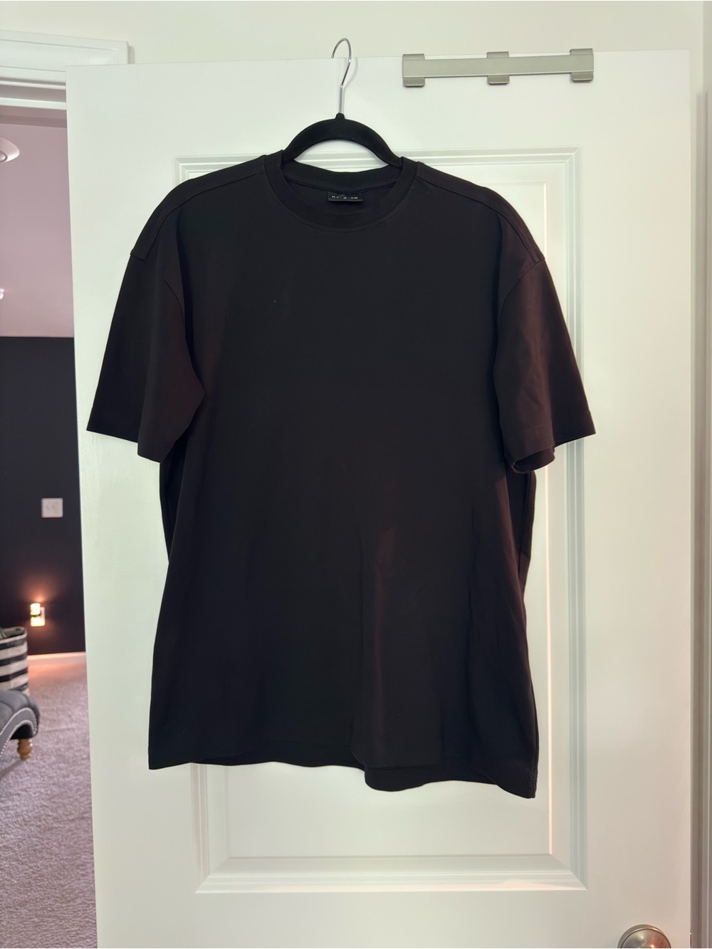 Men's Black Short-Sleeve Crewneck Tee